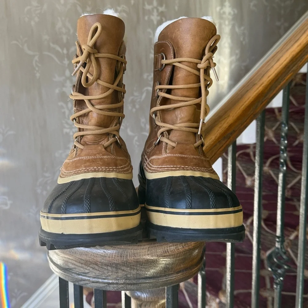SORREL CARIBOU ladies brand new waterproof boots never worn size 10